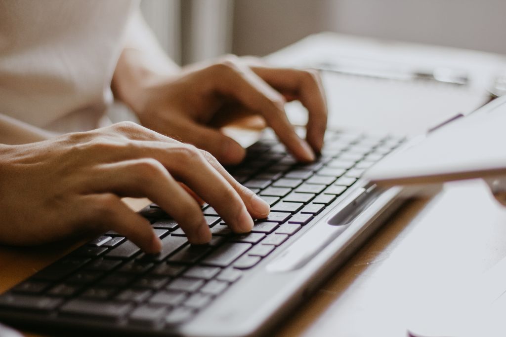 Phím Mờ Dần – Nhưng Ý Nghĩa Chưa Bao Giờ Nhạt